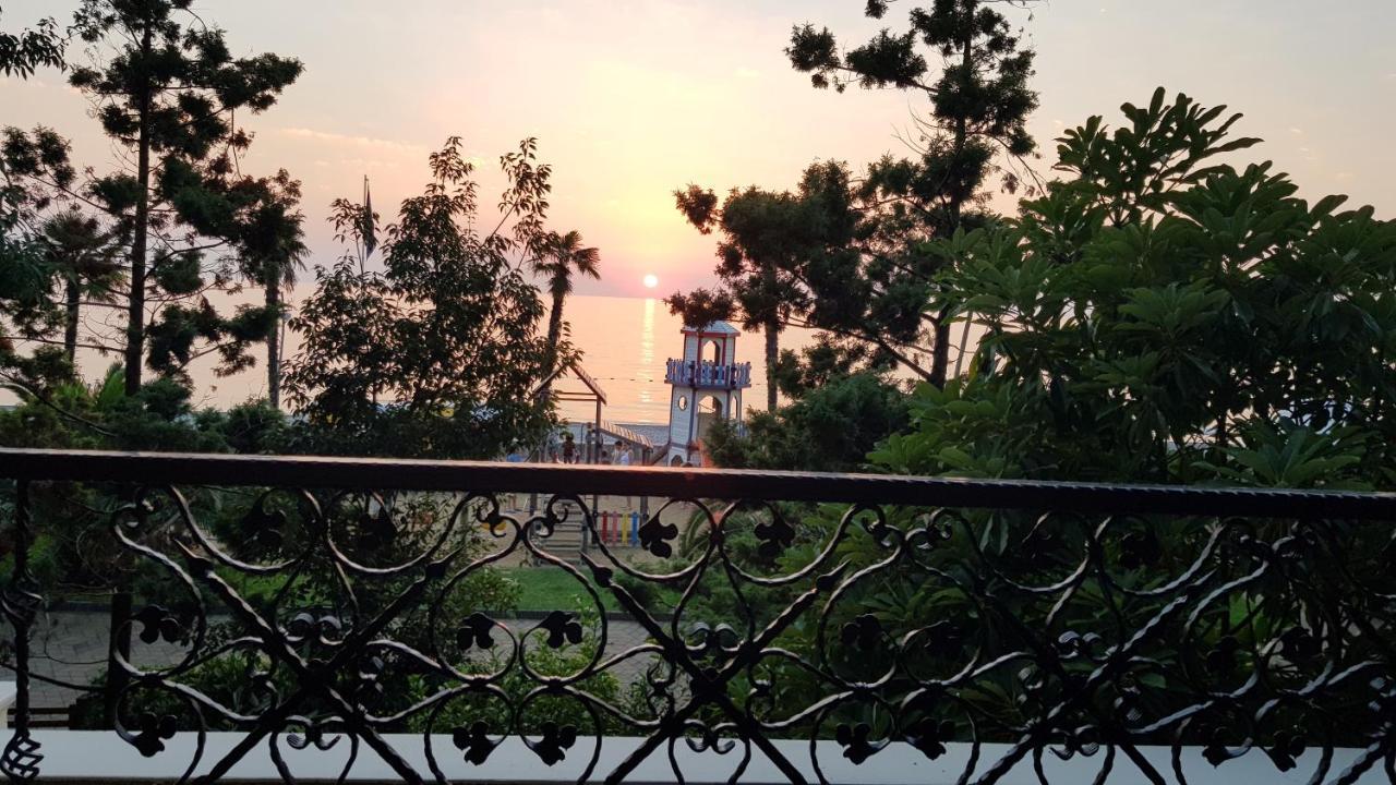 Sea View Apartment At Oasis Chakvi Exterior photo