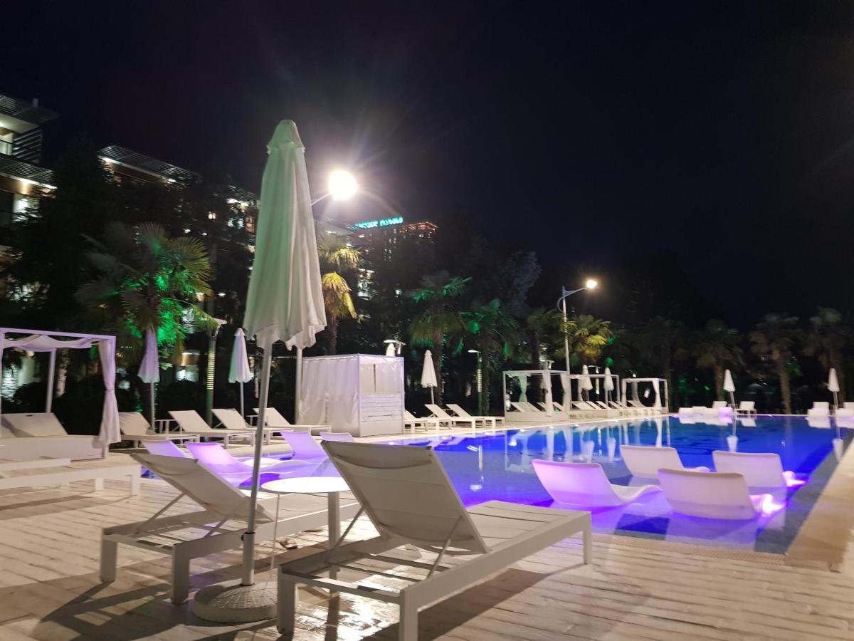 Sea View Apartment At Oasis Chakvi Exterior photo